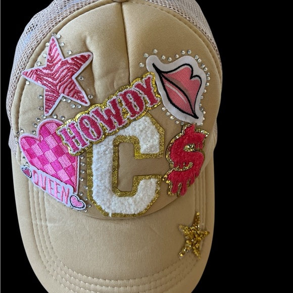 Personalized Women’s “C” Beige Cap with Decorative Patches - Picture 2 of 6